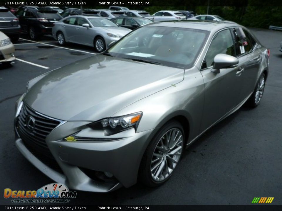 Front 3/4 View of 2014 Lexus IS 250 AWD Photo #8