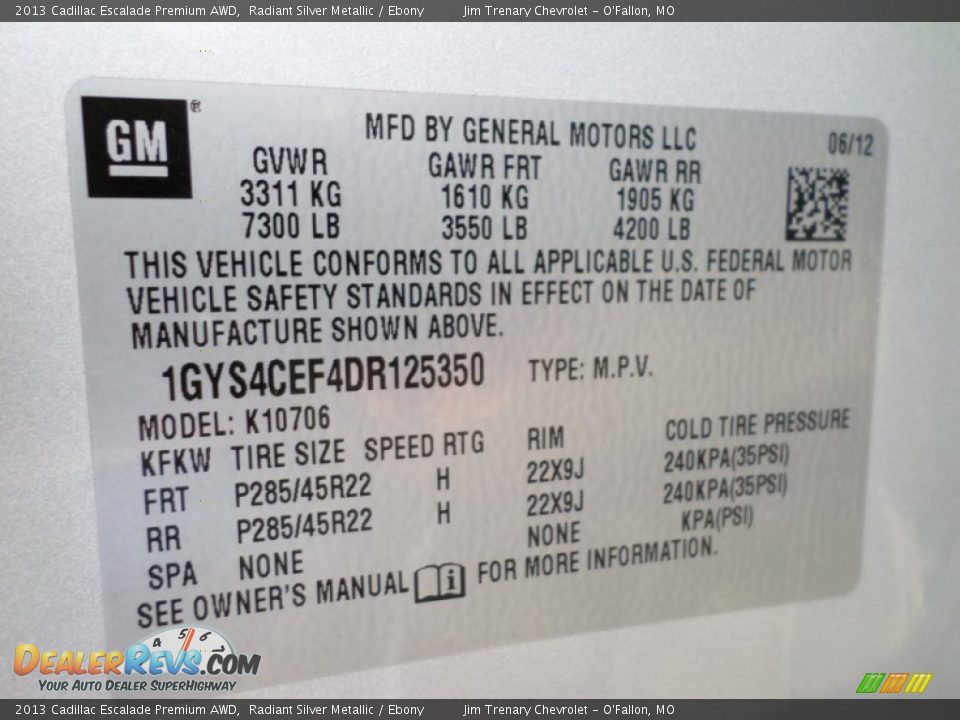 2013 Cadillac Escalade Premium AWD Radiant Silver Metallic / Ebony Photo #2