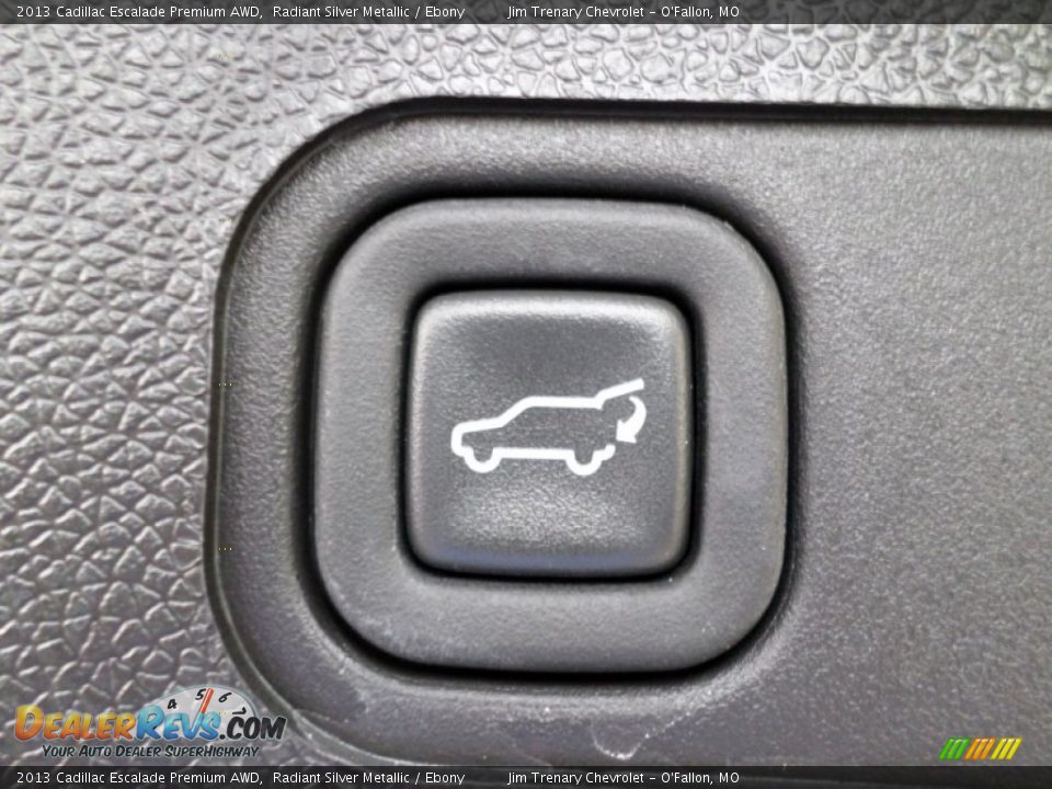 2013 Cadillac Escalade Premium AWD Radiant Silver Metallic / Ebony Photo #24