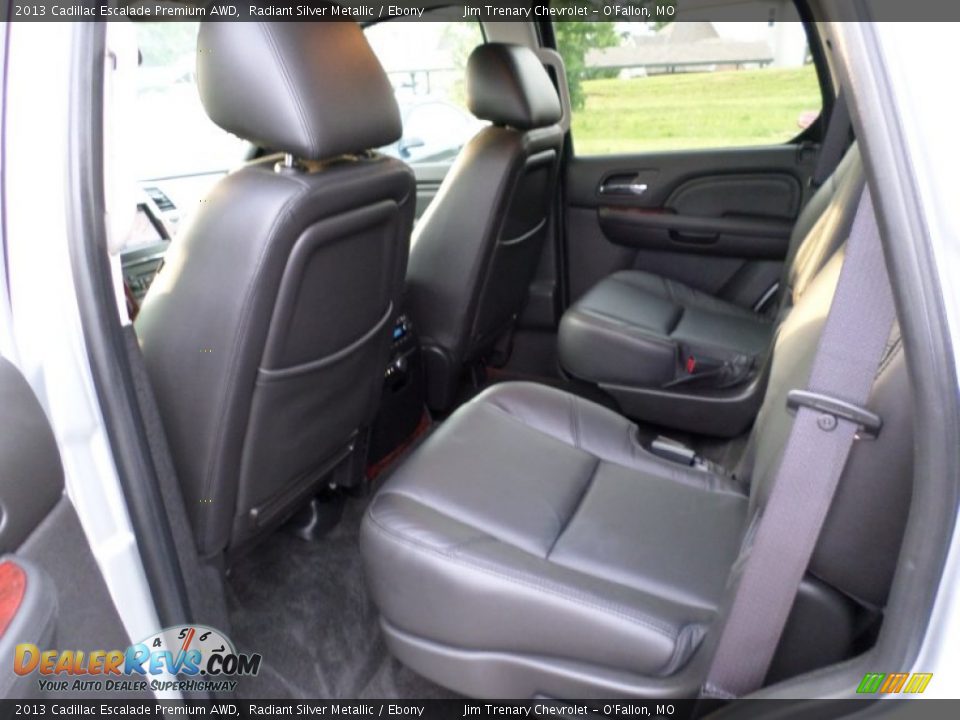 2013 Cadillac Escalade Premium AWD Radiant Silver Metallic / Ebony Photo #26