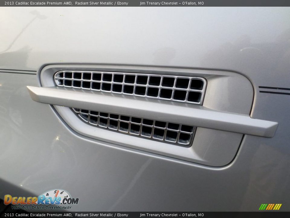 2013 Cadillac Escalade Premium AWD Radiant Silver Metallic / Ebony Photo #28