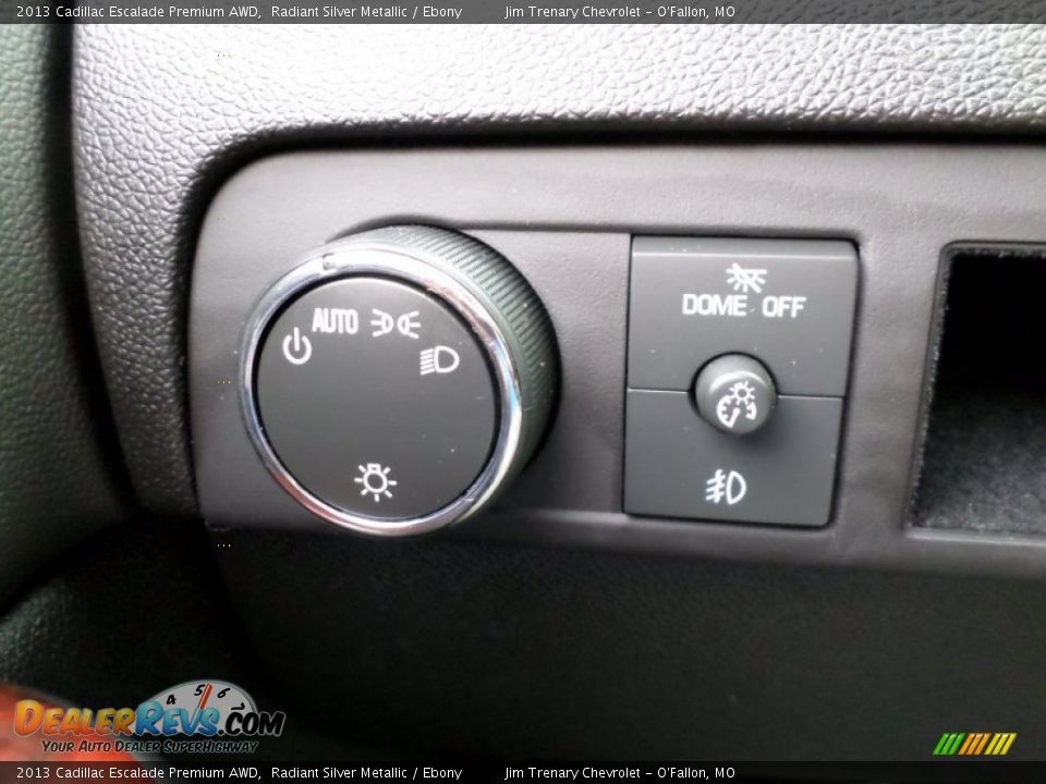 2013 Cadillac Escalade Premium AWD Radiant Silver Metallic / Ebony Photo #33