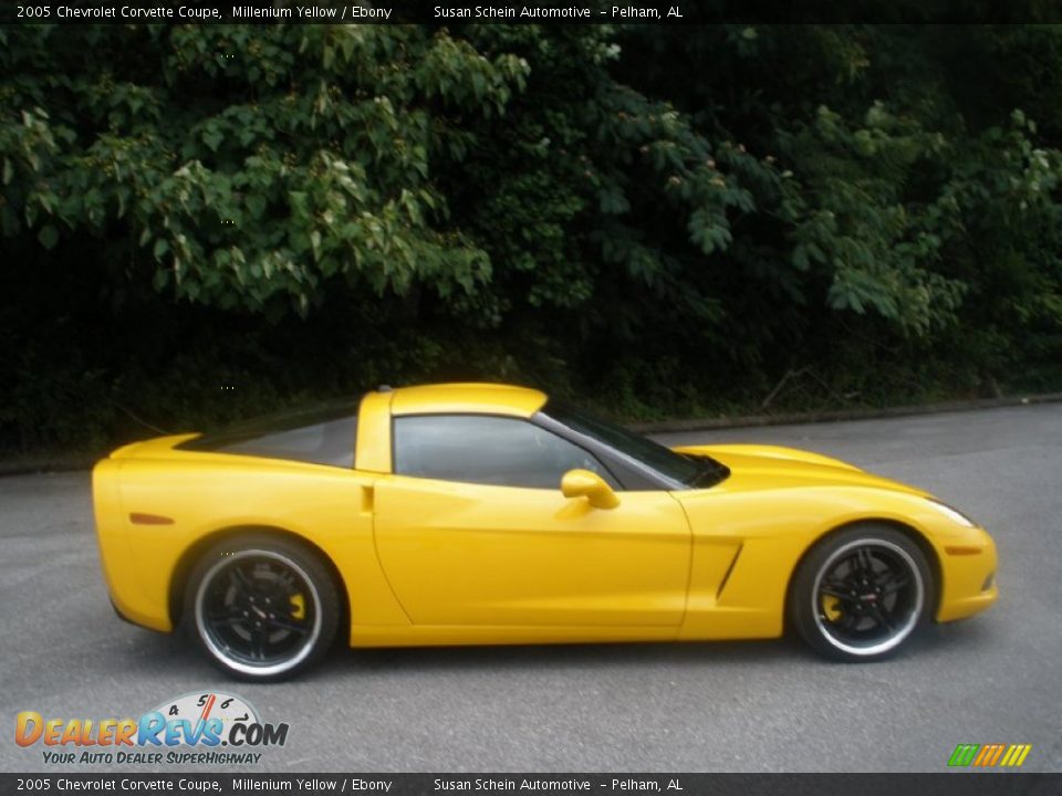 Millenium Yellow 2005 Chevrolet Corvette Coupe Photo #2