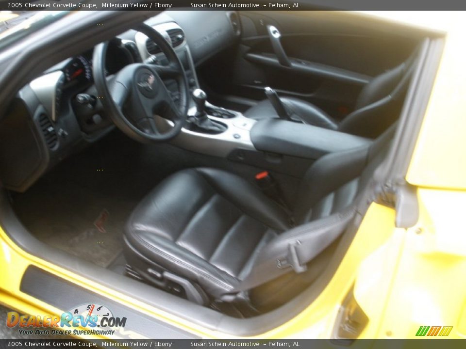 2005 Chevrolet Corvette Coupe Millenium Yellow / Ebony Photo #4