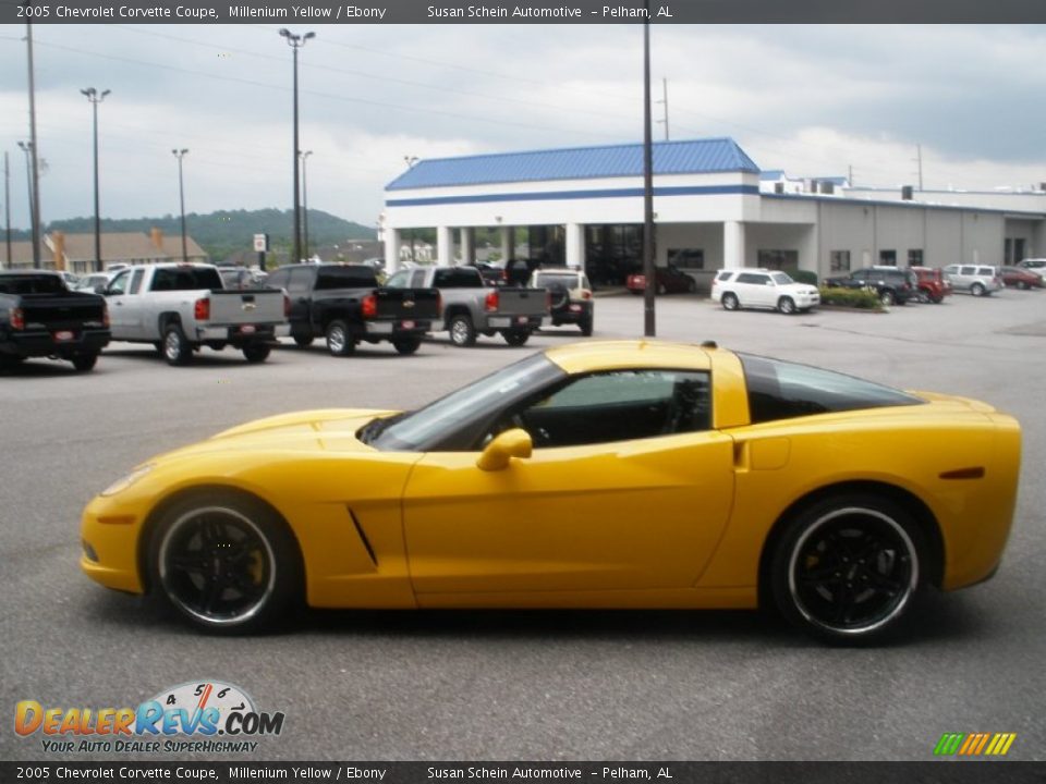 2005 Chevrolet Corvette Coupe Millenium Yellow / Ebony Photo #11