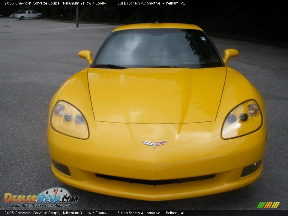 2005 Chevrolet Corvette Coupe Millenium Yellow / Ebony Photo #13