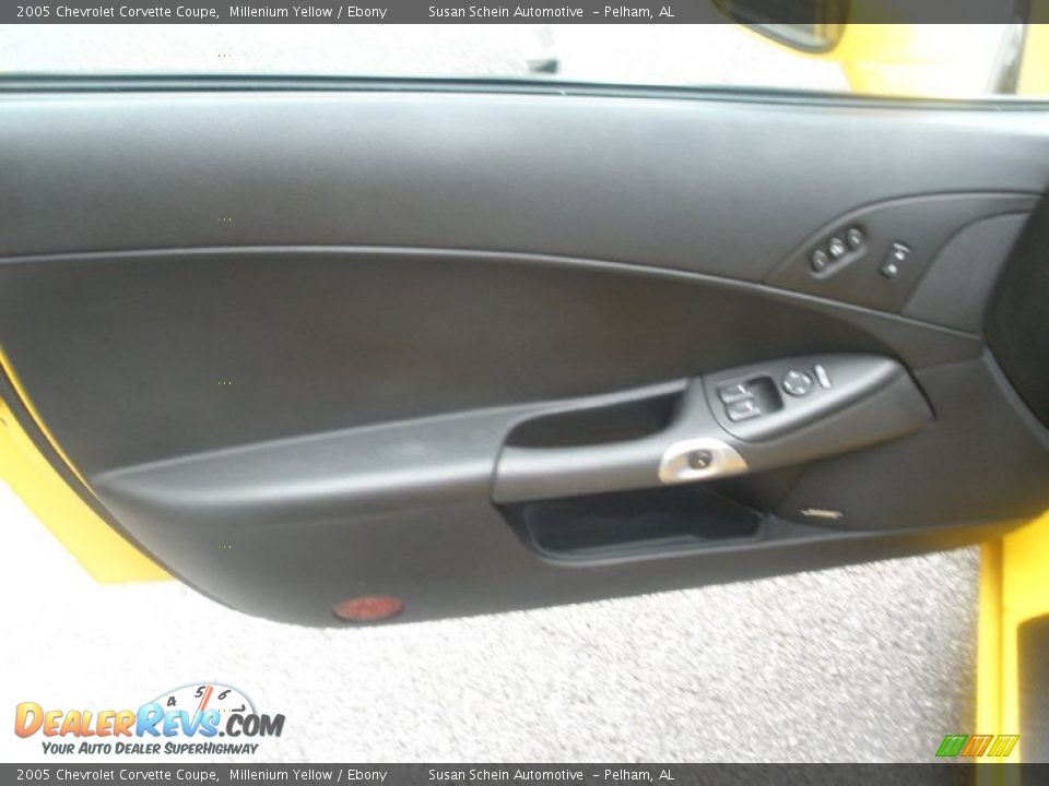 2005 Chevrolet Corvette Coupe Millenium Yellow / Ebony Photo #15
