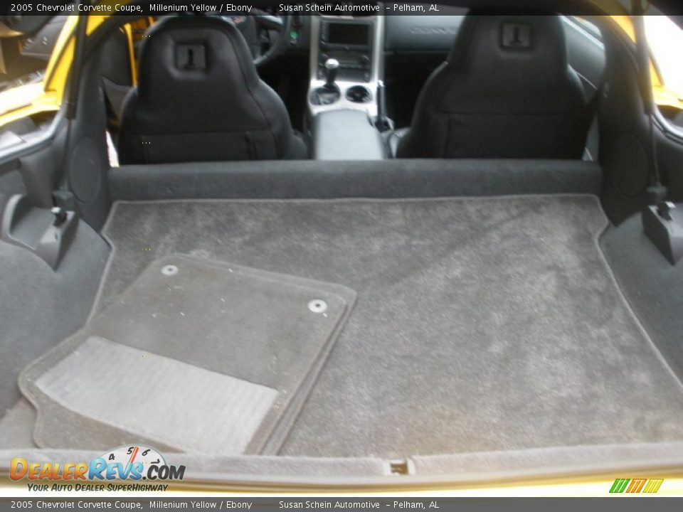 2005 Chevrolet Corvette Coupe Millenium Yellow / Ebony Photo #16