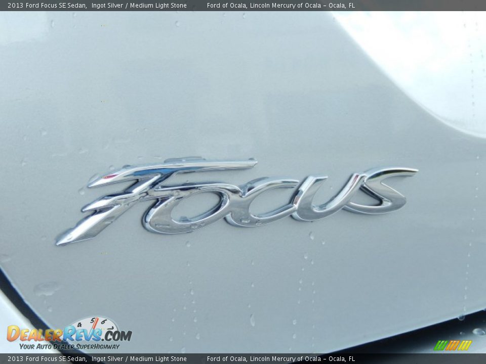 2013 Ford Focus SE Sedan Ingot Silver / Medium Light Stone Photo #4