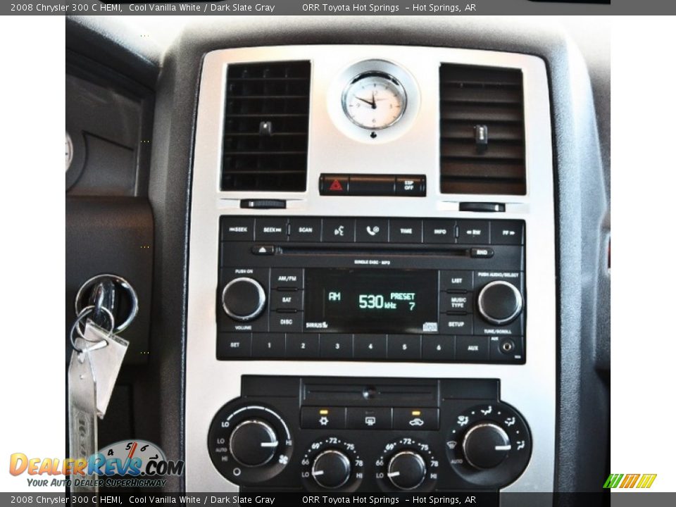2008 Chrysler 300 C HEMI Cool Vanilla White / Dark Slate Gray Photo #11