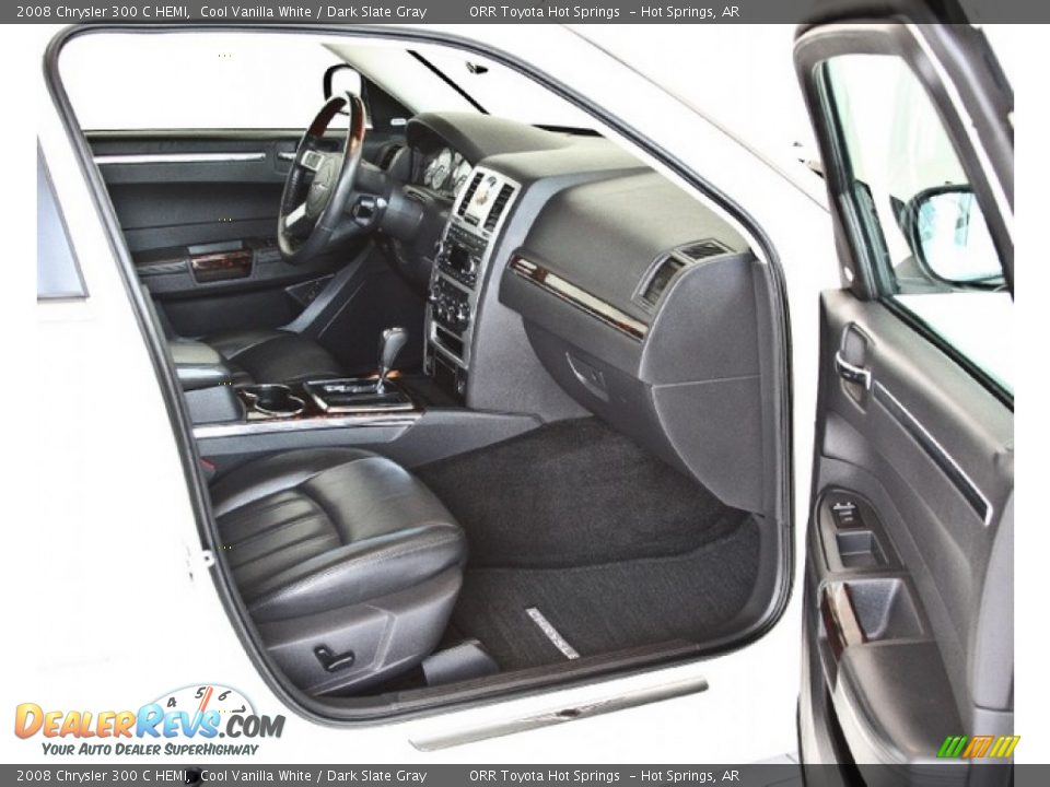 2008 Chrysler 300 C HEMI Cool Vanilla White / Dark Slate Gray Photo #13
