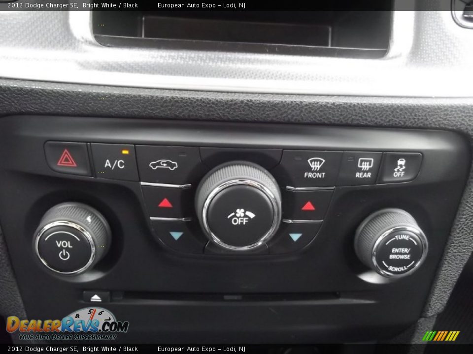 2012 Dodge Charger SE Bright White / Black Photo #18