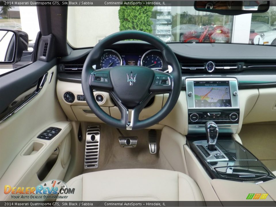 Dashboard of 2014 Maserati Quattroporte GTS Photo #20