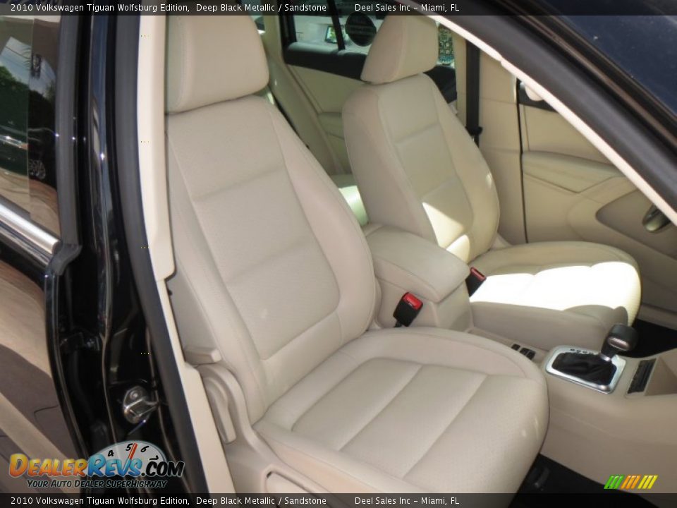 2010 Volkswagen Tiguan Wolfsburg Edition Deep Black Metallic / Sandstone Photo #10