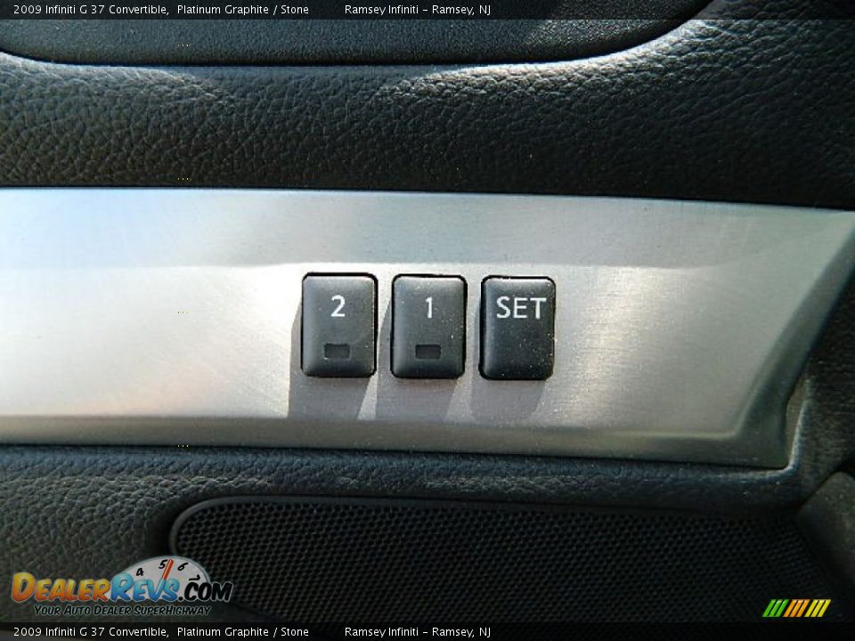 2009 Infiniti G 37 Convertible Platinum Graphite / Stone Photo #19