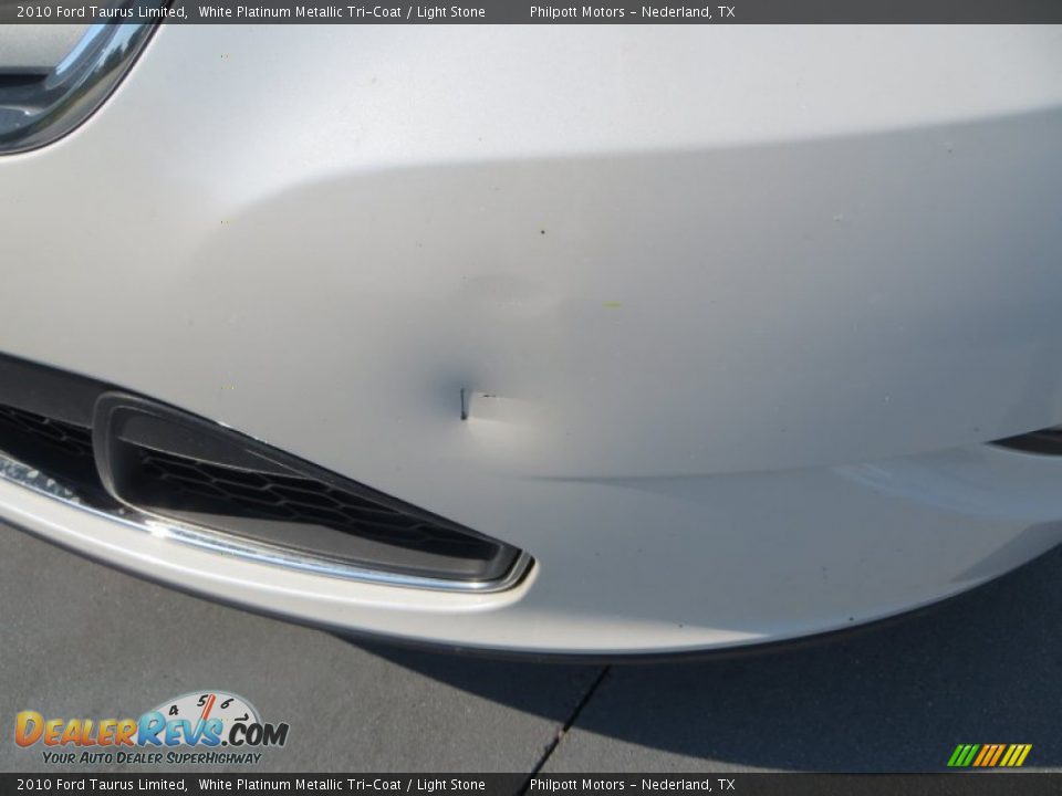 2010 Ford Taurus Limited White Platinum Metallic Tri-Coat / Light Stone Photo #10