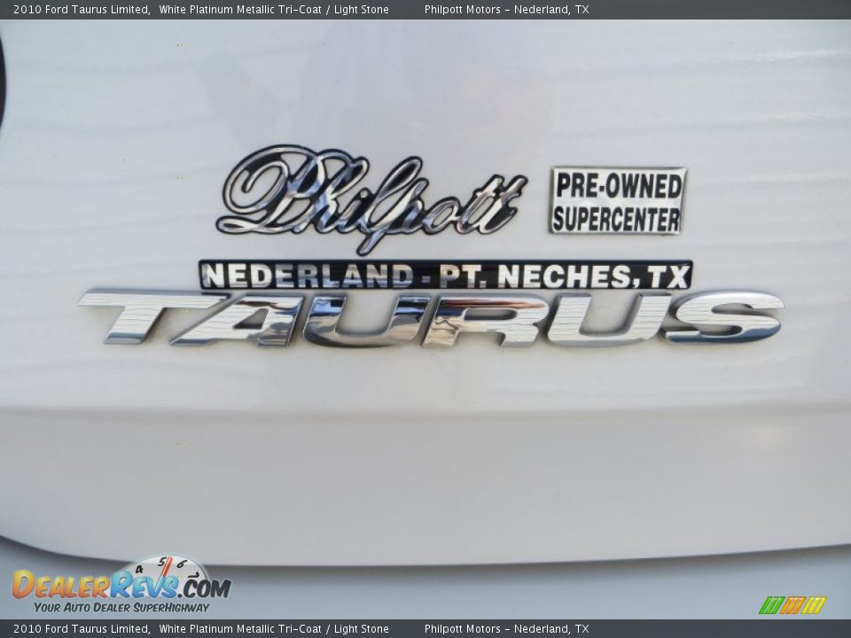 2010 Ford Taurus Limited White Platinum Metallic Tri-Coat / Light Stone Photo #20