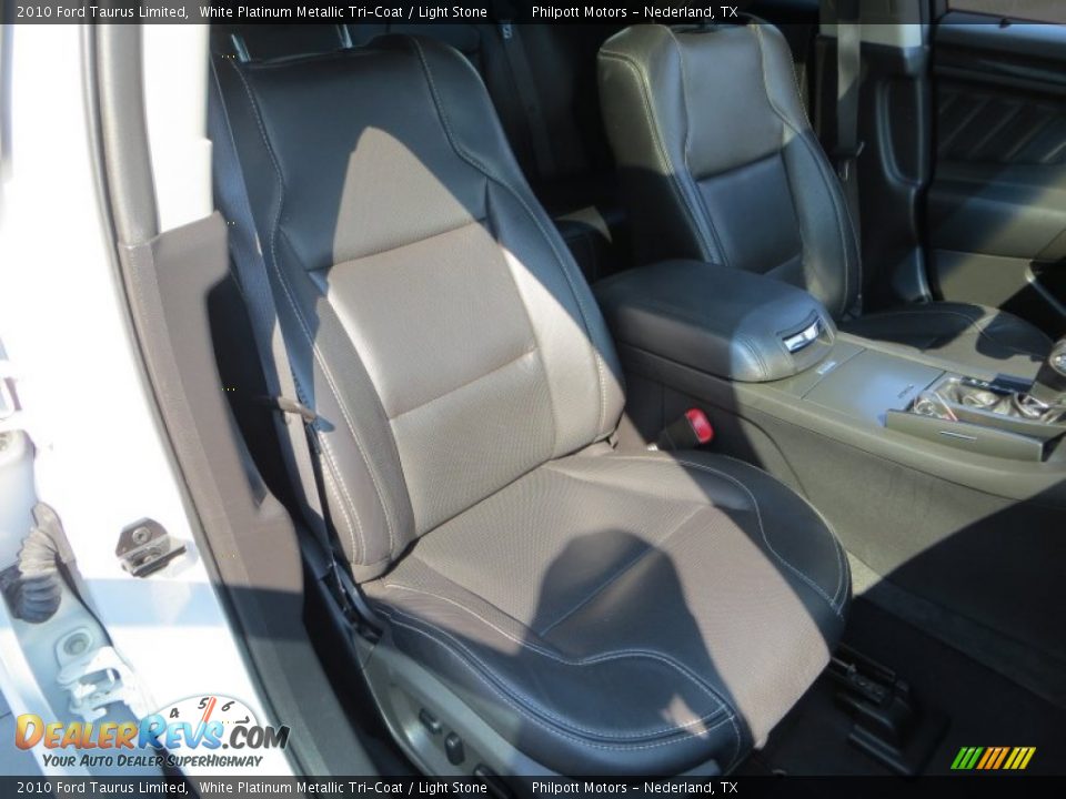 2010 Ford Taurus Limited White Platinum Metallic Tri-Coat / Light Stone Photo #24