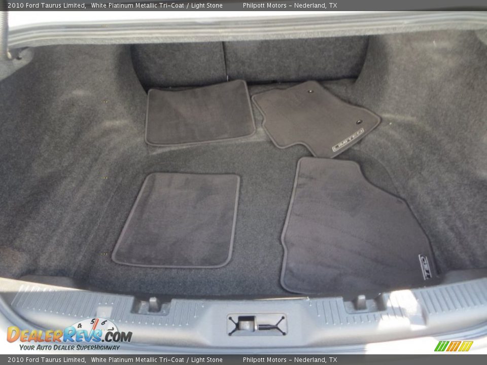 2010 Ford Taurus Limited White Platinum Metallic Tri-Coat / Light Stone Photo #27
