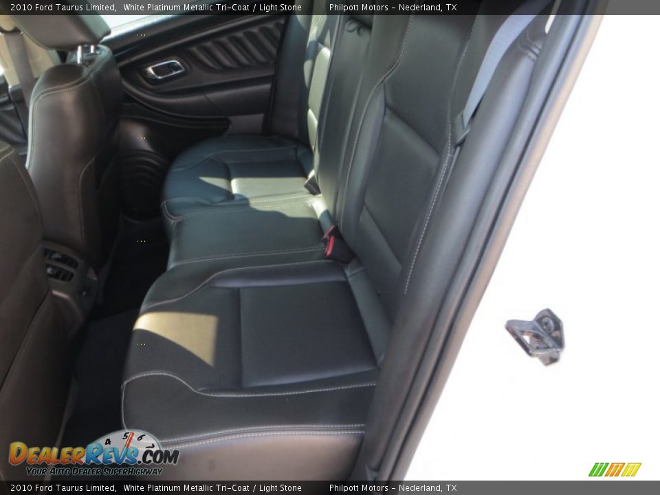 2010 Ford Taurus Limited White Platinum Metallic Tri-Coat / Light Stone Photo #29