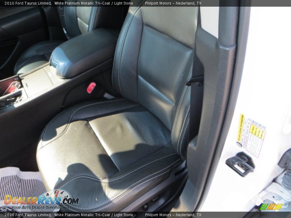2010 Ford Taurus Limited White Platinum Metallic Tri-Coat / Light Stone Photo #31