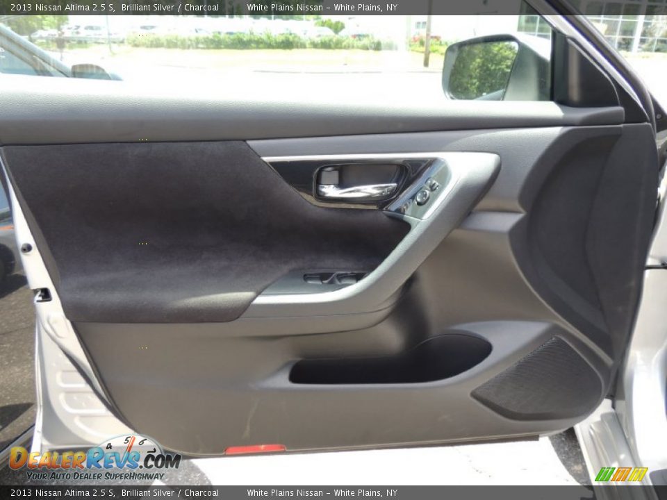2013 Nissan Altima 2.5 S Brilliant Silver / Charcoal Photo #12