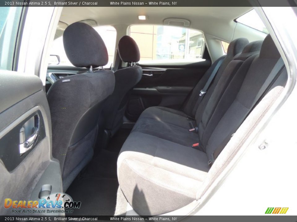 2013 Nissan Altima 2.5 S Brilliant Silver / Charcoal Photo #22