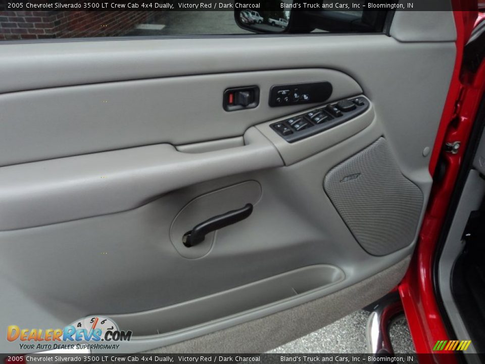 2005 Chevrolet Silverado 3500 LT Crew Cab 4x4 Dually Victory Red / Dark Charcoal Photo #6