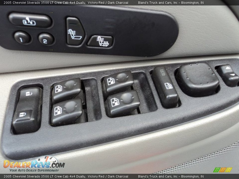 2005 Chevrolet Silverado 3500 LT Crew Cab 4x4 Dually Victory Red / Dark Charcoal Photo #8