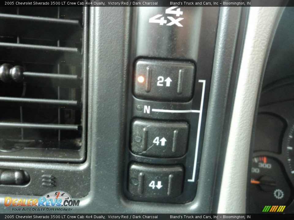 2005 Chevrolet Silverado 3500 LT Crew Cab 4x4 Dually Victory Red / Dark Charcoal Photo #14