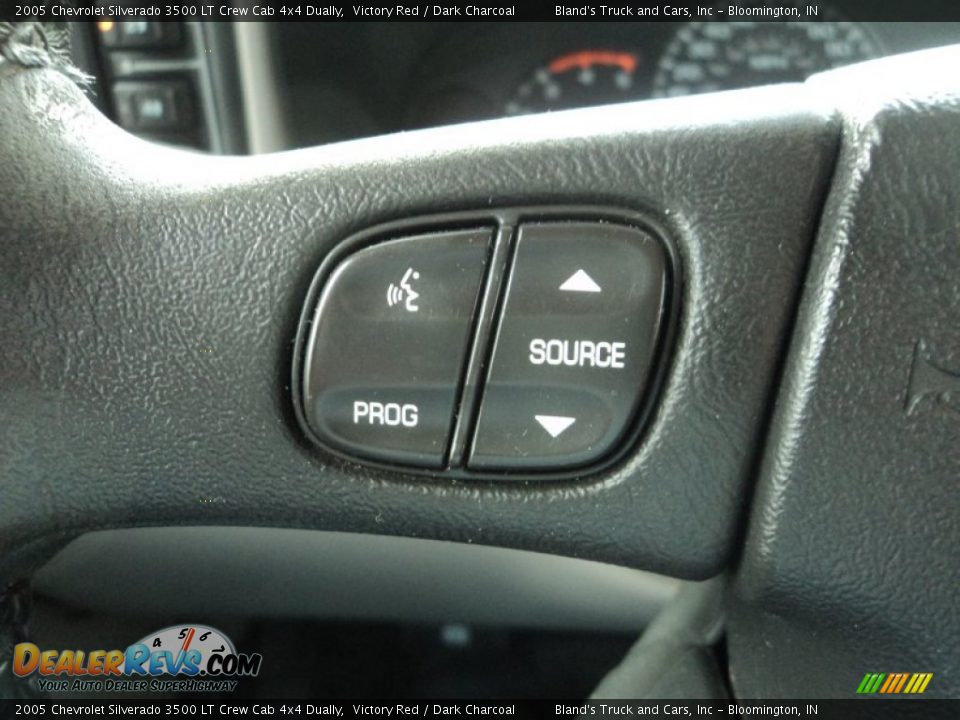 2005 Chevrolet Silverado 3500 LT Crew Cab 4x4 Dually Victory Red / Dark Charcoal Photo #17