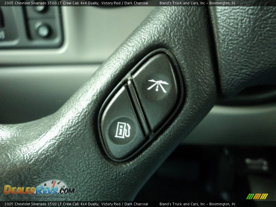 2005 Chevrolet Silverado 3500 LT Crew Cab 4x4 Dually Victory Red / Dark Charcoal Photo #18