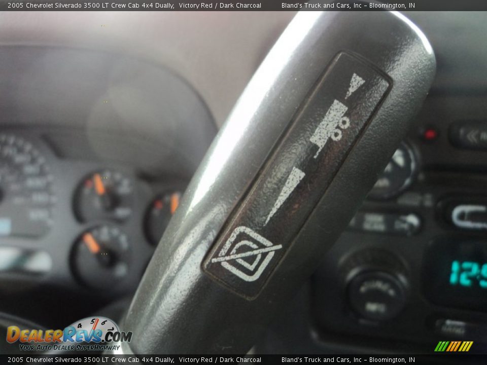2005 Chevrolet Silverado 3500 LT Crew Cab 4x4 Dually Victory Red / Dark Charcoal Photo #21