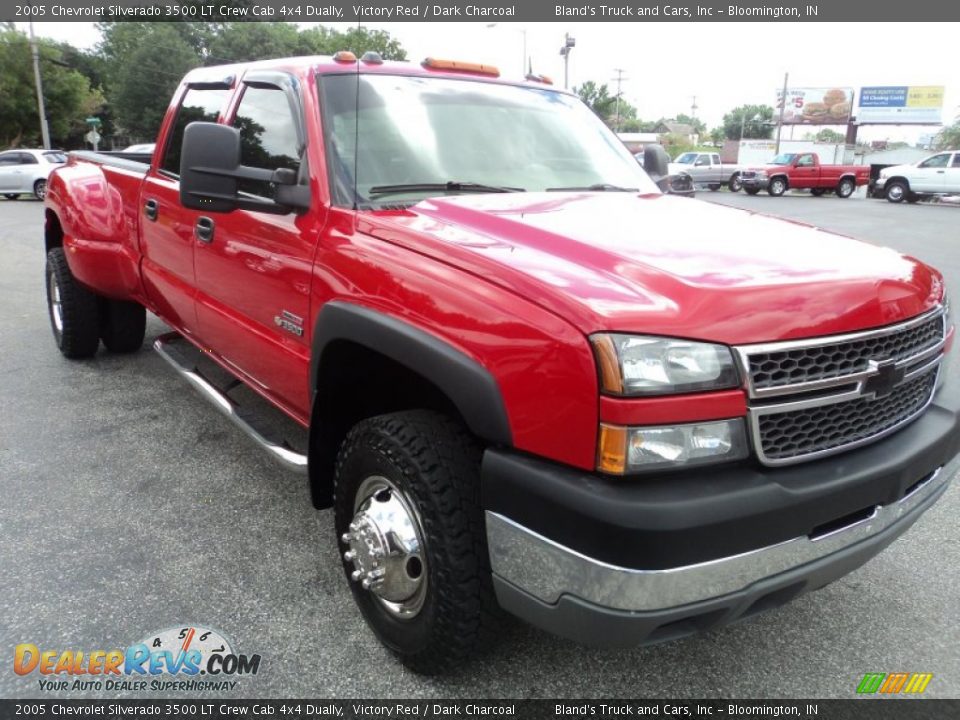 2005 Chevrolet Silverado 3500 LT Crew Cab 4x4 Dually Victory Red / Dark Charcoal Photo #30