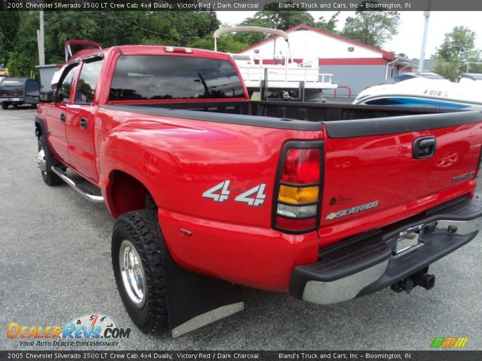 2005 Chevrolet Silverado 3500 LT Crew Cab 4x4 Dually Victory Red / Dark Charcoal Photo #32