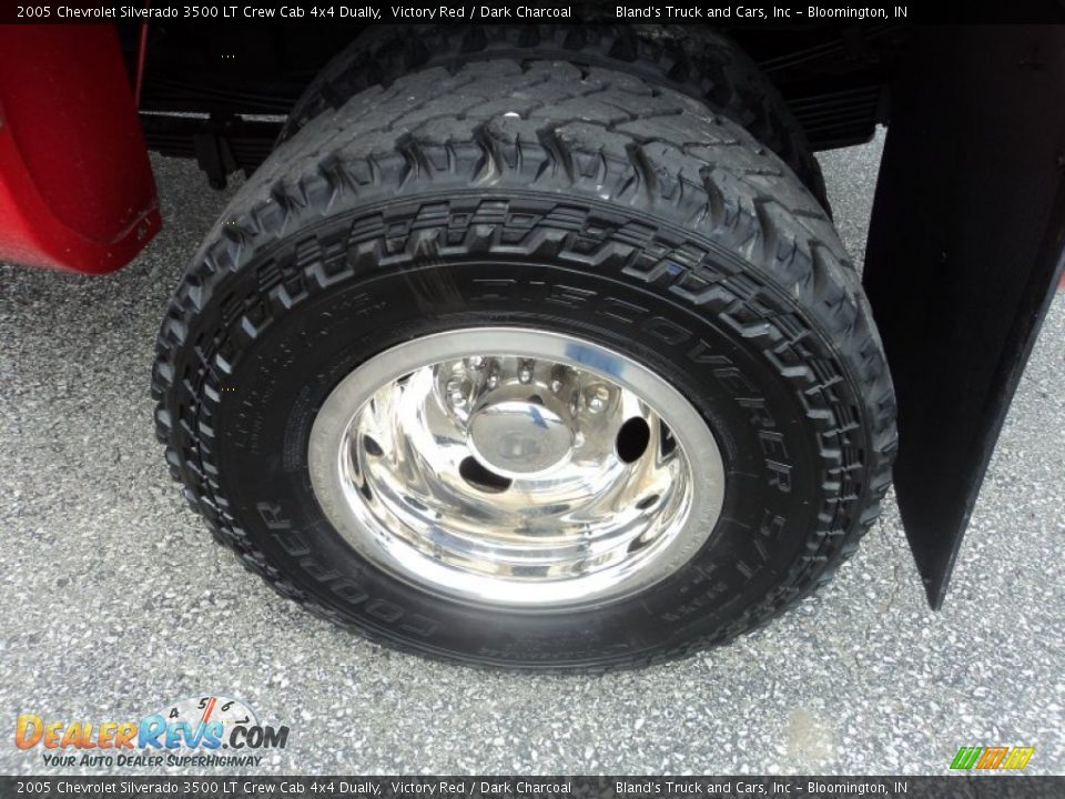 2005 Chevrolet Silverado 3500 LT Crew Cab 4x4 Dually Victory Red / Dark Charcoal Photo #33