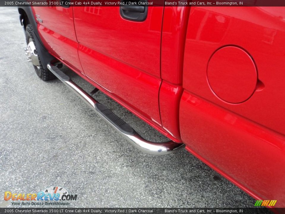2005 Chevrolet Silverado 3500 LT Crew Cab 4x4 Dually Victory Red / Dark Charcoal Photo #34