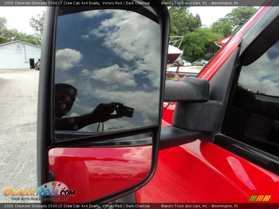 2005 Chevrolet Silverado 3500 LT Crew Cab 4x4 Dually Victory Red / Dark Charcoal Photo #36