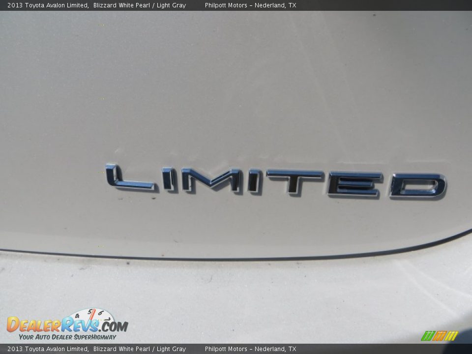 2013 Toyota Avalon Limited Blizzard White Pearl / Light Gray Photo #13