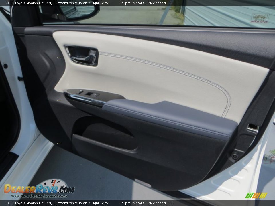 2013 Toyota Avalon Limited Blizzard White Pearl / Light Gray Photo #15