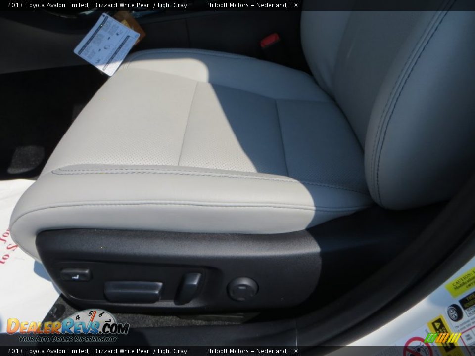 2013 Toyota Avalon Limited Blizzard White Pearl / Light Gray Photo #23
