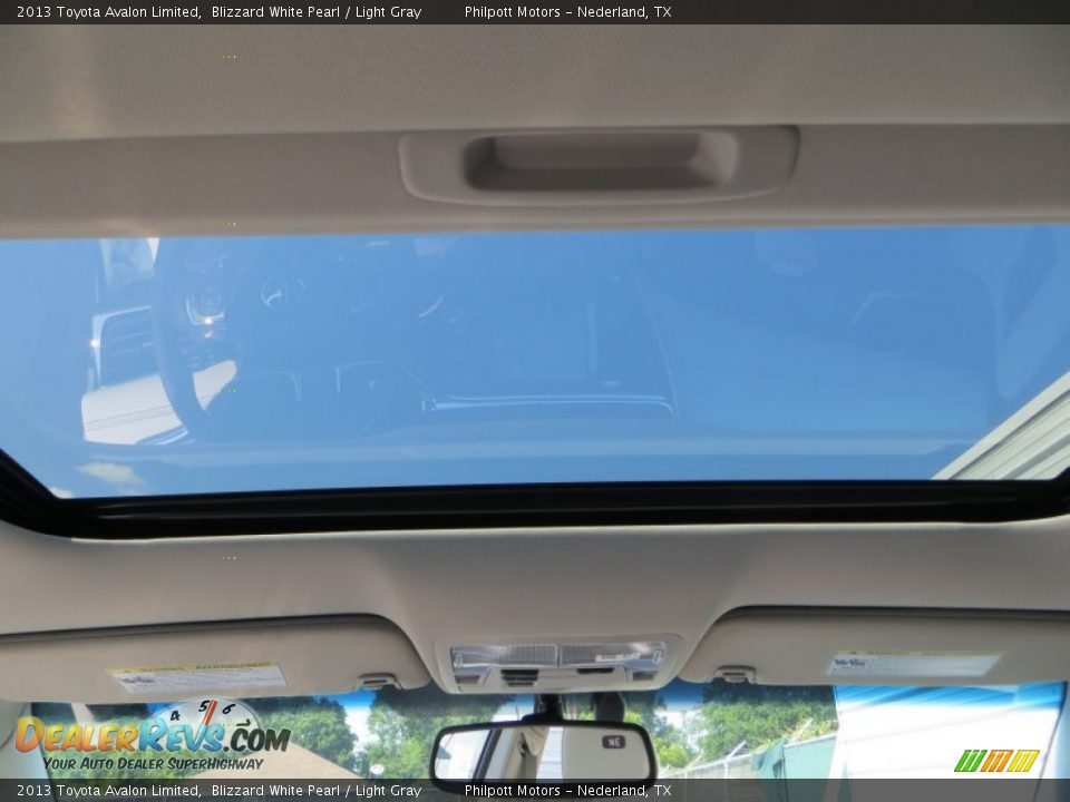 2013 Toyota Avalon Limited Blizzard White Pearl / Light Gray Photo #24