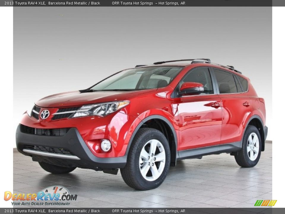 Front 3/4 View of 2013 Toyota RAV4 XLE Photo #1