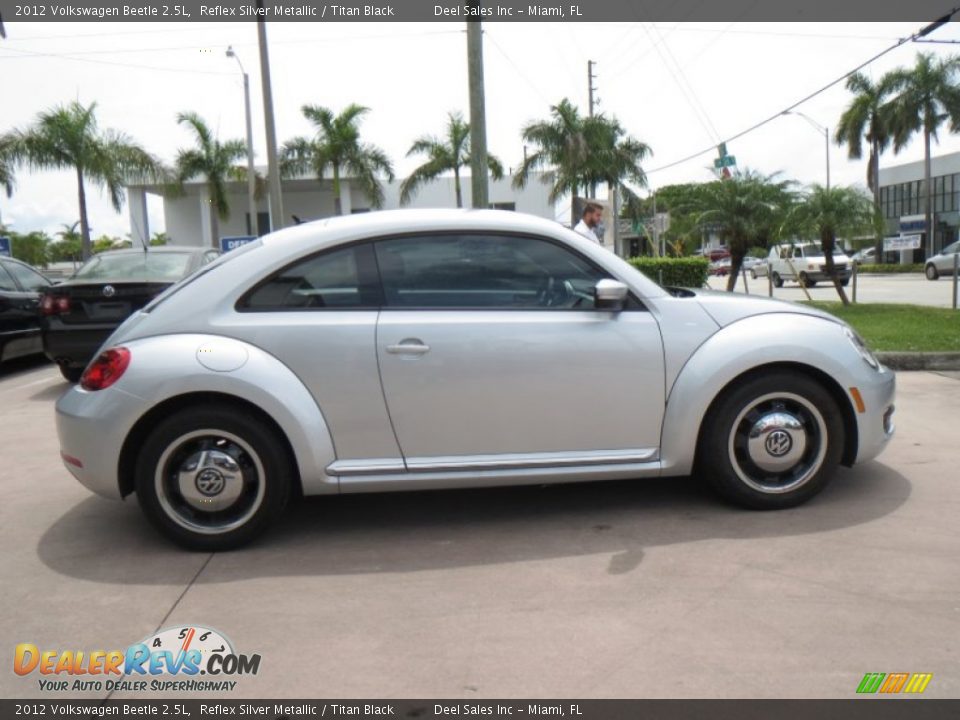 2012 Volkswagen Beetle 2.5L Reflex Silver Metallic / Titan Black Photo #6