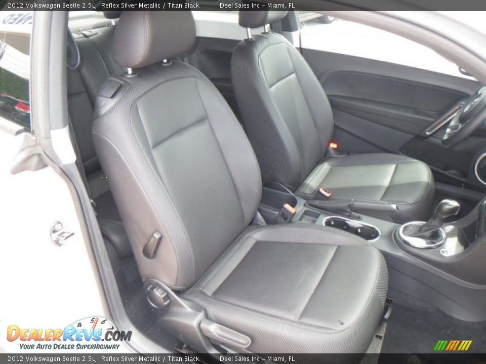 2012 Volkswagen Beetle 2.5L Reflex Silver Metallic / Titan Black Photo #10