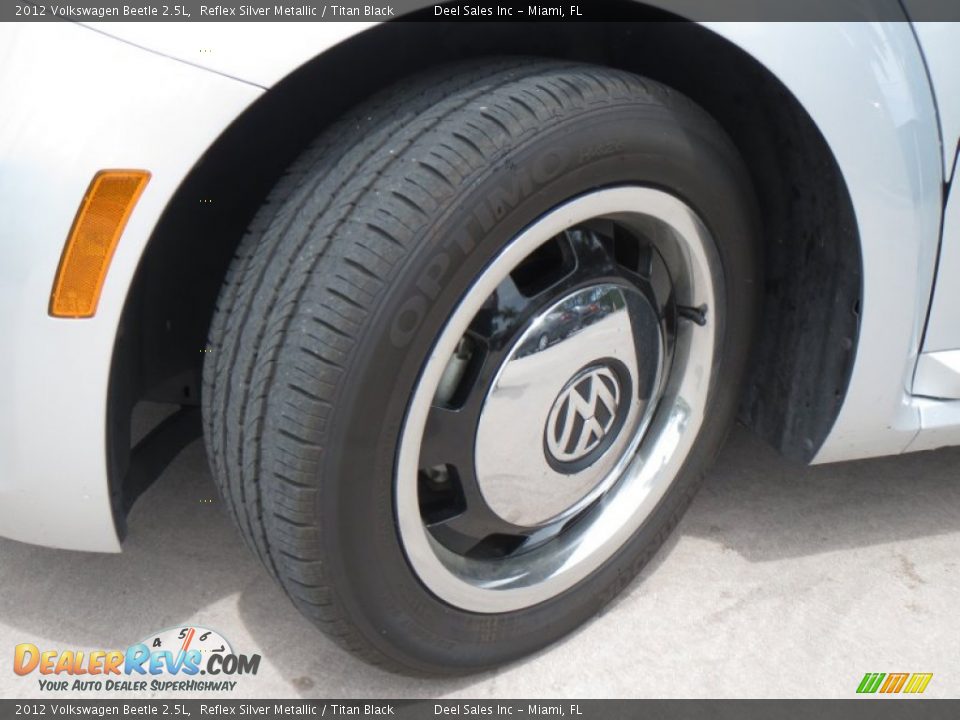 2012 Volkswagen Beetle 2.5L Reflex Silver Metallic / Titan Black Photo #13