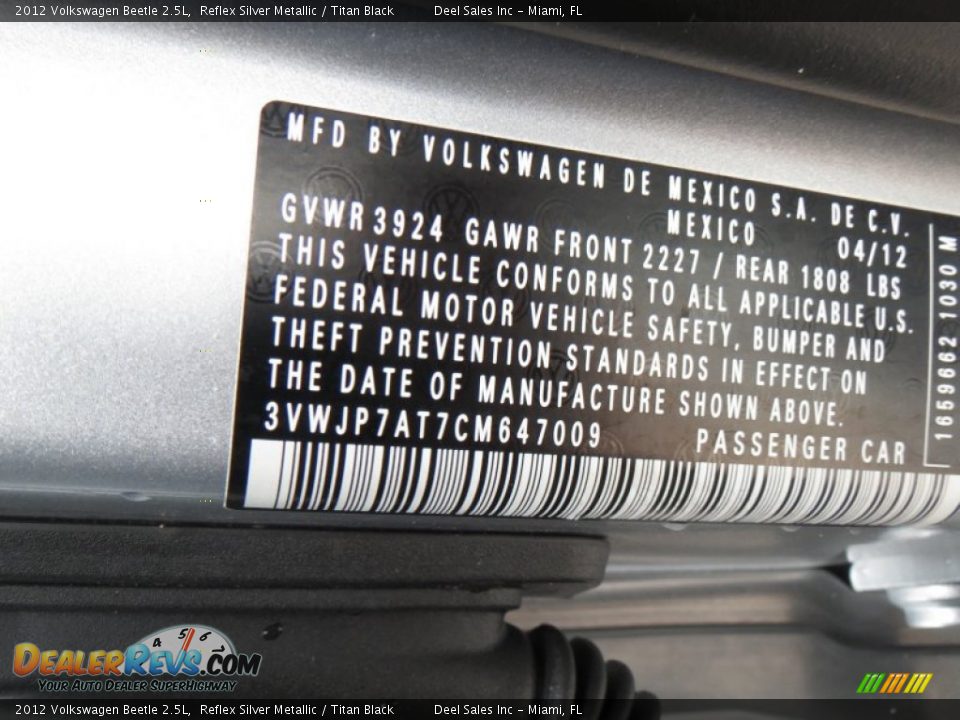 2012 Volkswagen Beetle 2.5L Reflex Silver Metallic / Titan Black Photo #14