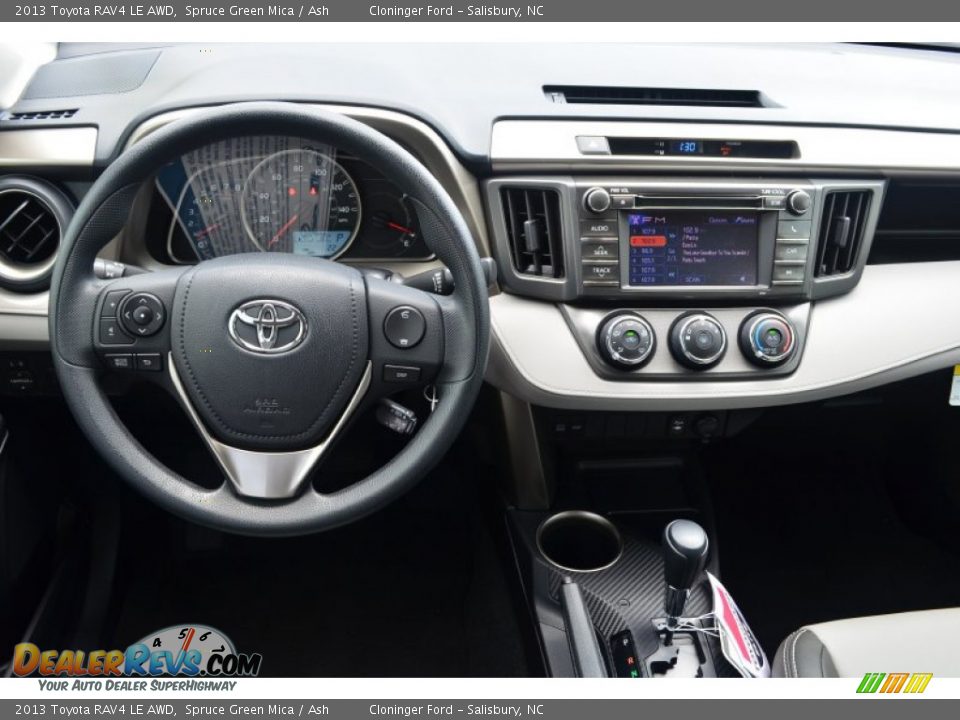 2013 Toyota RAV4 LE AWD Spruce Green Mica / Ash Photo #10