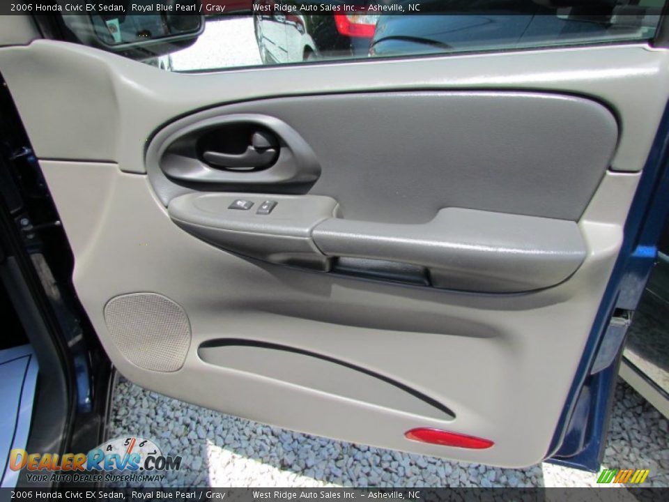 2006 Honda Civic EX Sedan Royal Blue Pearl / Gray Photo #28
