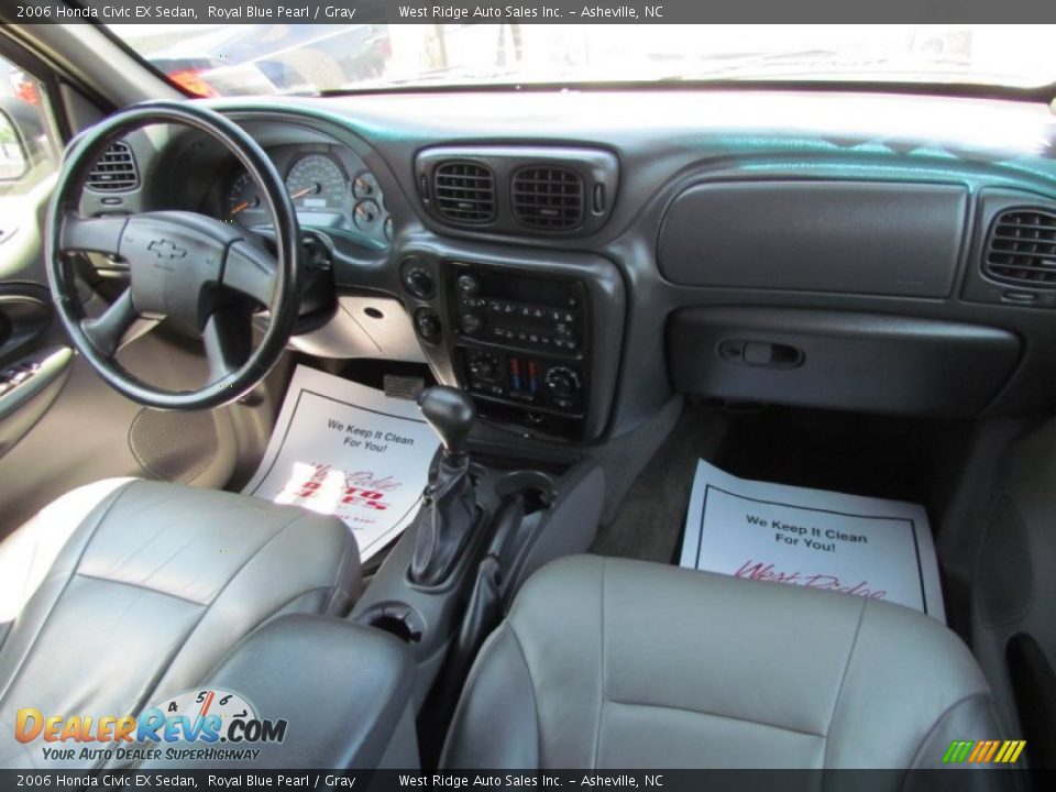 2006 Honda Civic EX Sedan Royal Blue Pearl / Gray Photo #32